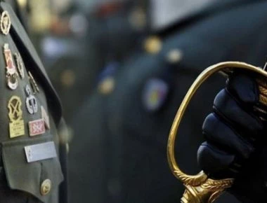 Νέα αίτηση μετά τα λάθη και τις κρατήσεις στα αναδρομικά των ενστόλων